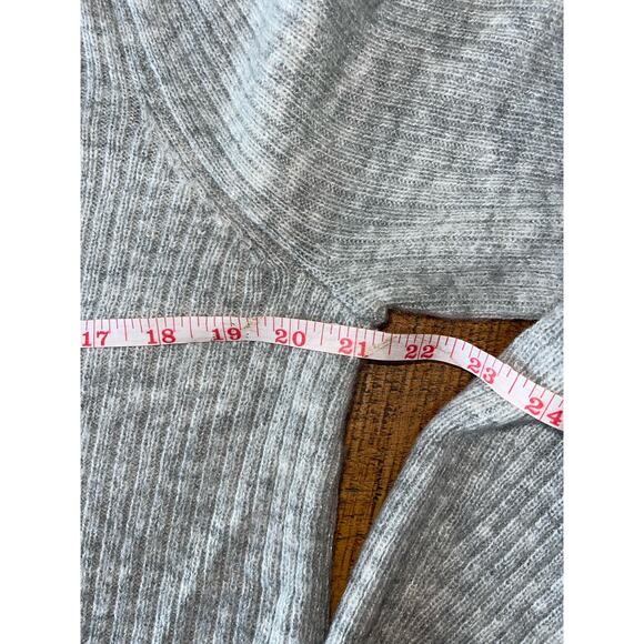 Womens Talbots Ribbed Knit Gray Cardigan Embellished Button Sweater M - Picture 8 of 8